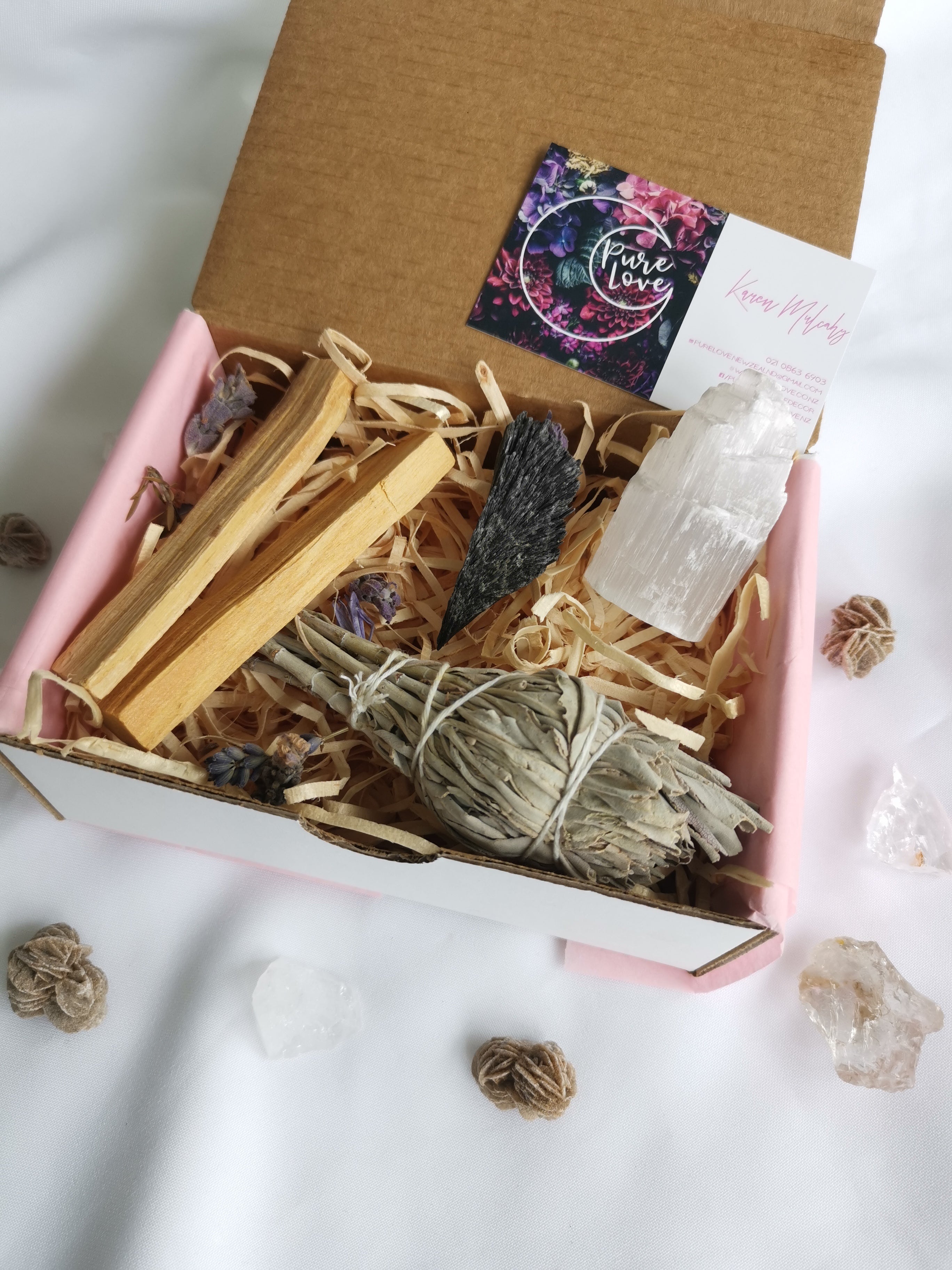 Cleanse and charge Gift Box